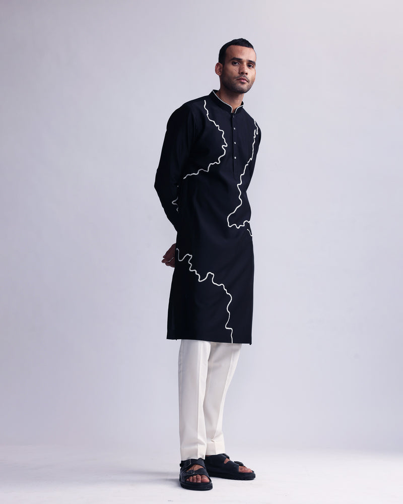 CONTOUR LINE EMBROIDERED KURTA SET