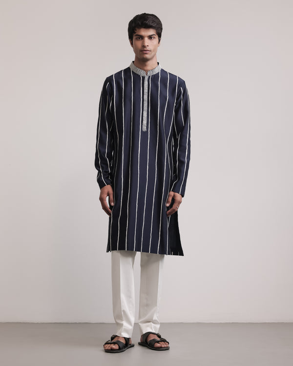 Frayed Stripes Kurta Set