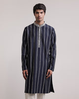 Frayed Stripes Kurta Set