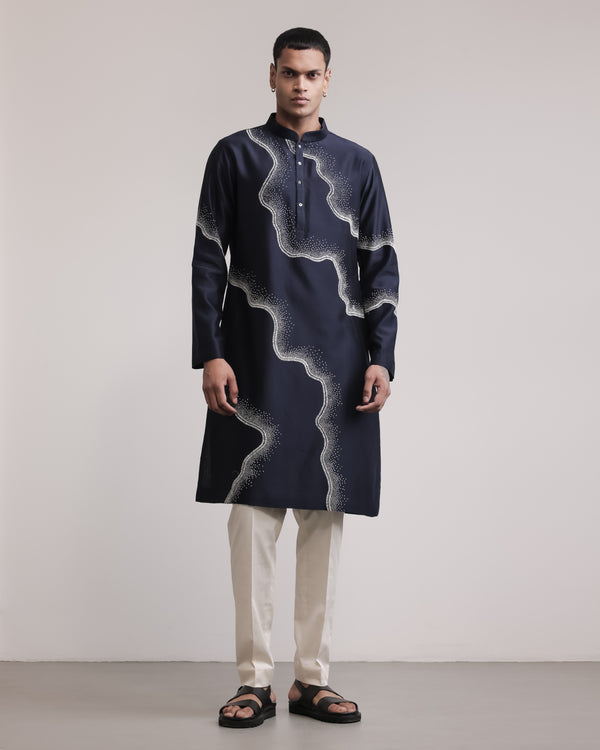 Halo Trail Embroidered Kurta Set