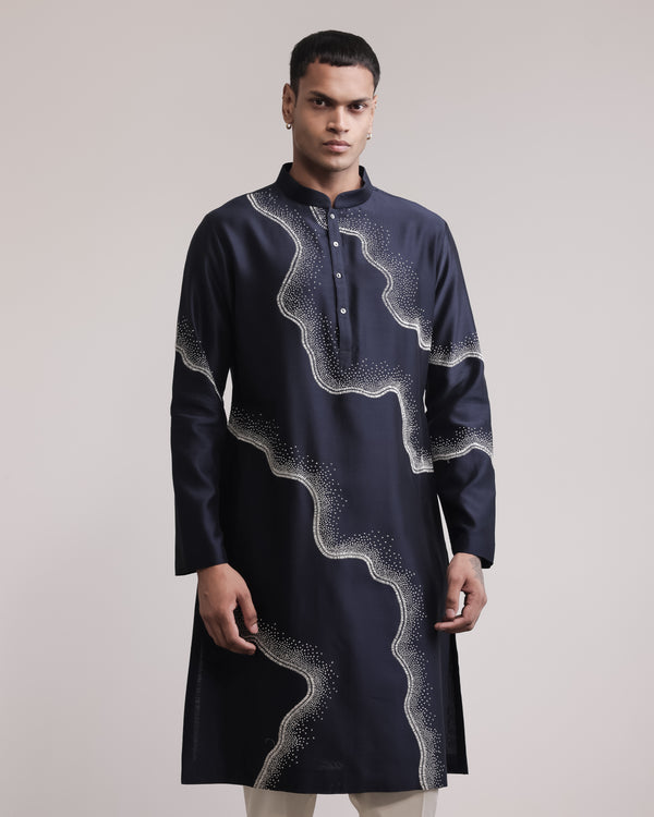 Halo Trail Embroidered Kurta Set