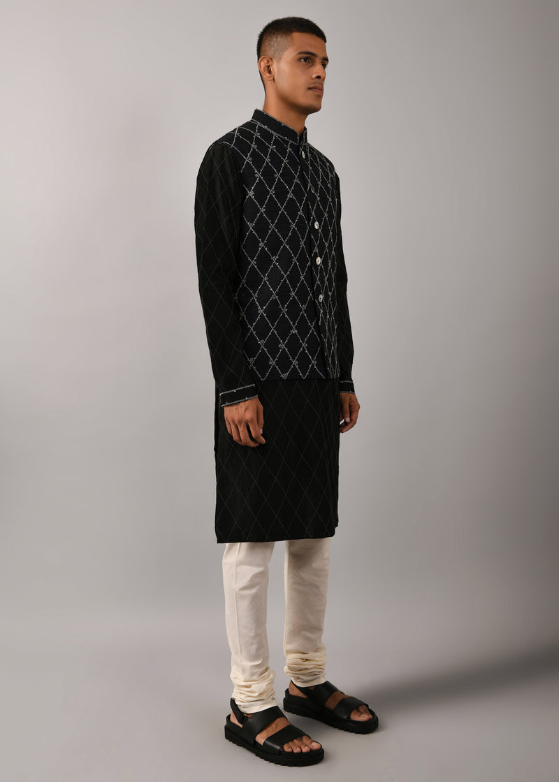 Diamond Embroidered Bundi