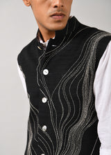 Horizon Embroidered Bundi